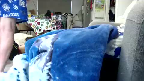 aussie_ozzie online show from August 7, 6:46 am