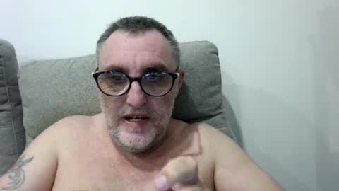 aussie_ozzie online show from August 8, 7:52 am