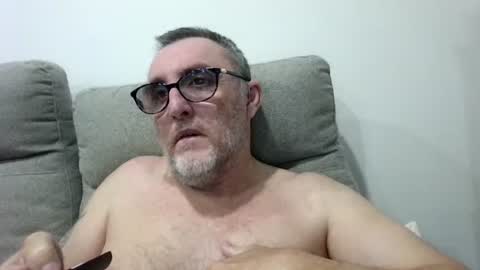 aussie_ozzie online show from August 12, 9:00 am