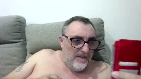 aussie_ozzie online show from August 15, 9:46 am