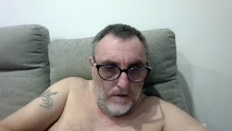 aussie_ozzie online show from August 15, 10:52 am
