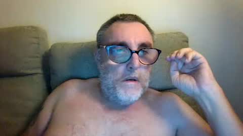 aussie_ozzie online show from August 15, 11:58 am