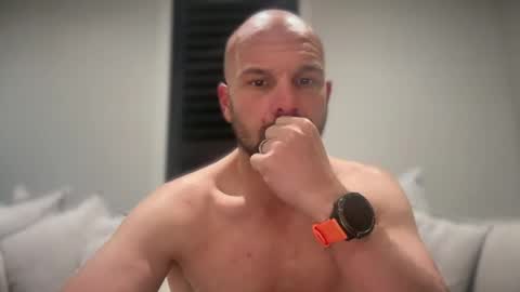 aussieboycal online show from July 3, 12:18 pm