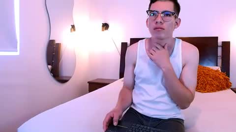 austin_brook online show from September 10, 1:54 pm