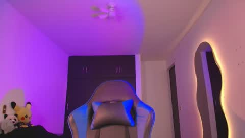 austin_rouse online show from August 11, 7:16 pm