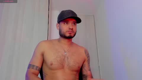 AustinTorres  online show from August 4, 12:40 am