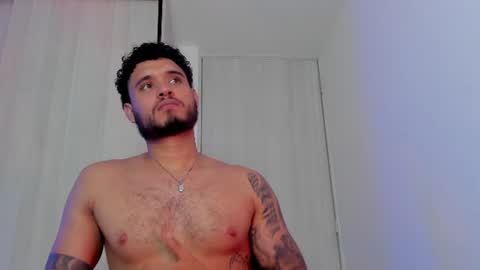 AustinTorres  online show from August 8, 2:55 am