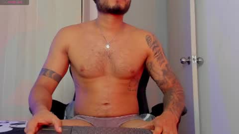 AustinTorres  online show from August 8, 5:07 am