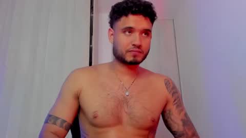 AustinTorres  online show from August 13, 5:10 am