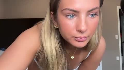 Avery online show from August 7, 2:17 pm