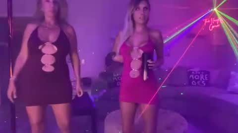 Ava  Axel online show from July 31, 3:02 am