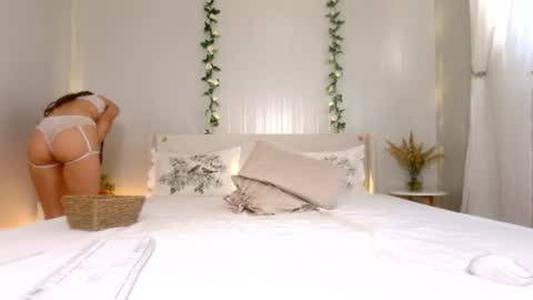 avaaaddamss online show from August 7, 6:46 am