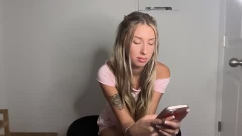 avablakexoxo online show from August 4, 3:25 am
