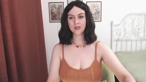avaedden online show from August 11, 1:57 pm