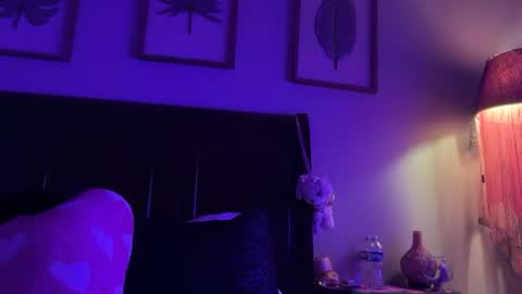 avangelinefunn99 online show from August 12, 12:46 am