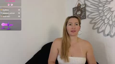 Ava online show from August 10, 4:58 am