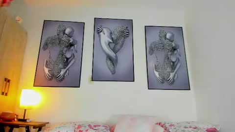 avavega_1 online show from August 11, 1:57 pm