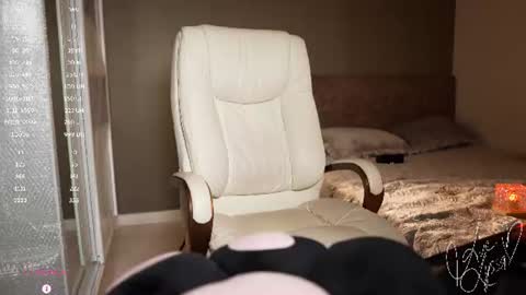 Goddess Alyssa online show from August 14, 11:36 am