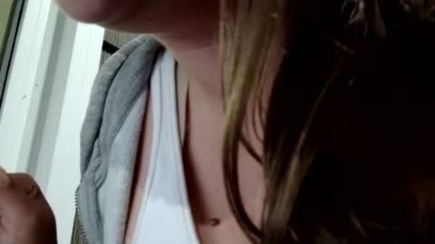 averageamateurannie online show from August 15, 2:59 am