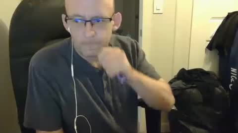 averagejerkoff online show from July 31, 5:18 pm