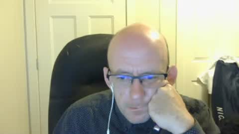averagejerkoff online show from August 7, 4:12 am