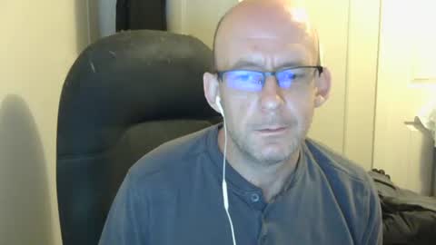 averagejerkoff online show from August 11, 4:09 pm