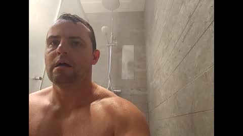 averagejoe2025 online show from May 26, 2:01 am