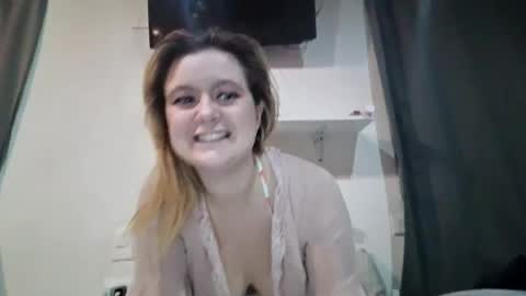 Avery Doll online show from July 20, 1:19 am