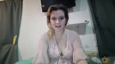 Avery Doll online show from July 20, 4:59 am