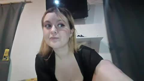 Avery Doll online show from July 21, 5:55 am
