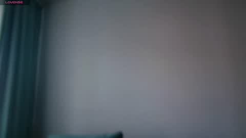 Avery online show from August 12, 2:36 am