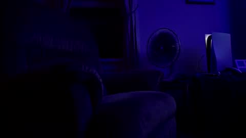 aveyboi online show from May 18, 6:58 am