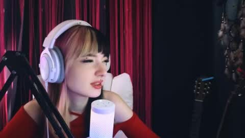 Avriel online show from May 24, 4:26 am