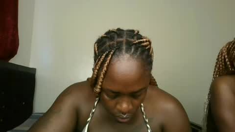 avian_babe1 online show from August 15, 1:59 pm