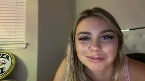 avocadotoocute online show from July 20, 3:09 am