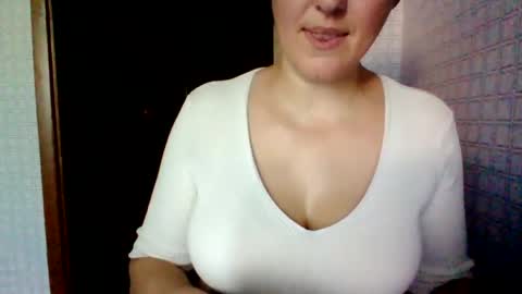 awesomeladyy online show from July 1, 7:53 am