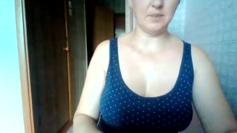 awesomeladyy online show from July 5, 10:07 am