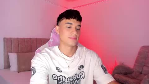 AXEL online show from August 5, 12:47 pm