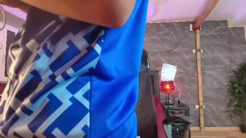 axel_draven online show from August 5, 10:35 am