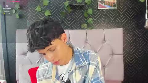 Axel Evanss online show from August 5, 4:27 pm