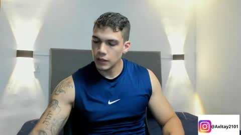 Axl     INDEPENDENT MODEL online show from August 8, 7:36 pm