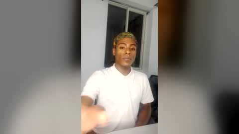 axelbycortez online show from August 3, 9:00 pm