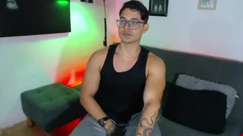 axell online show from June 19, 3:28 am