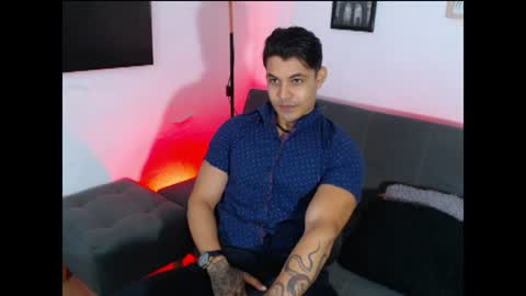axell online show from August 2, 1:45 am