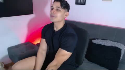 axell online show from August 15, 2:26 am