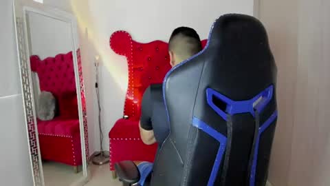Axel online show from July 14, 11:13 am