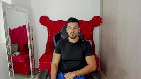 Axel online show from August 13, 12:41 pm