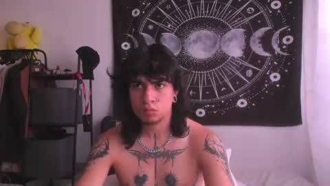 Axel Kush online show from July 14, 7:25 pm