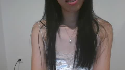 axue online show from July 12, 10:16 pm
