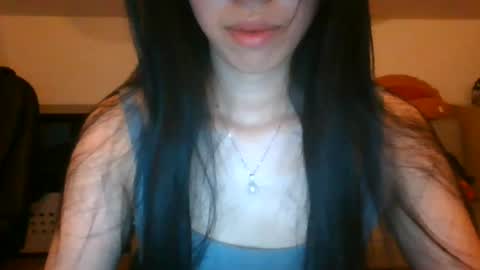 axue online show from August 4, 9:56 pm